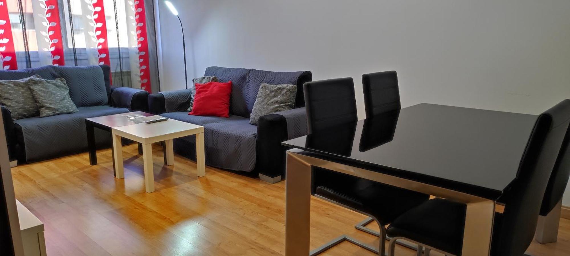 Apartamento Los Lirios Logroño Esterno foto